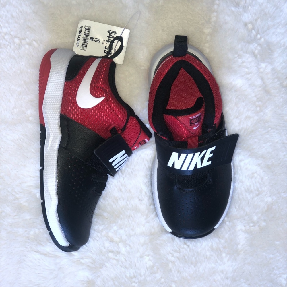 NWT Nike tennis shoes toddler sz 10